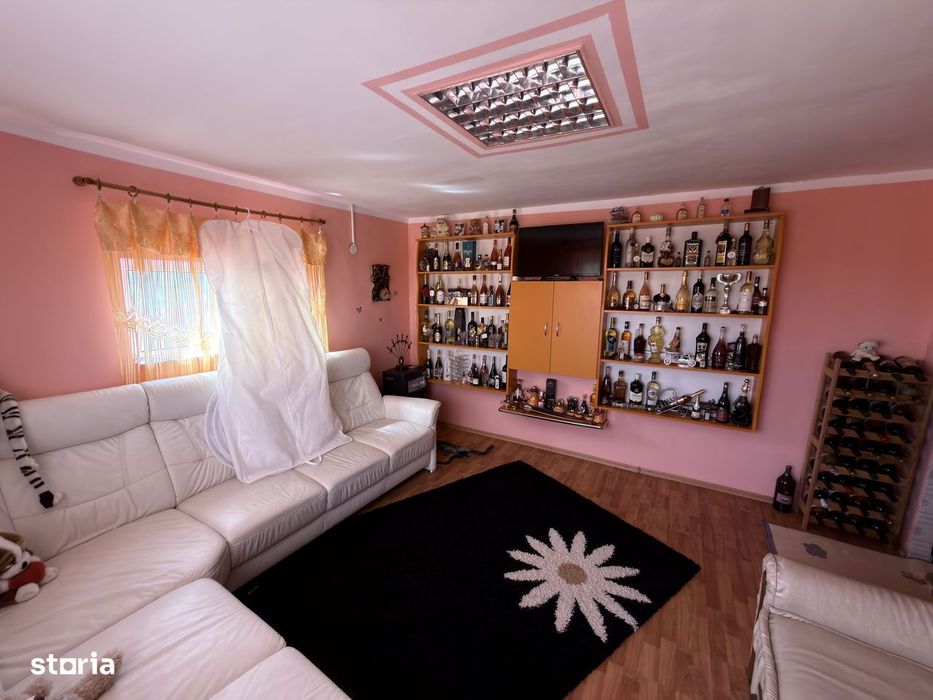 Casa noua  cu etaj+ casa renovata in Cucorani