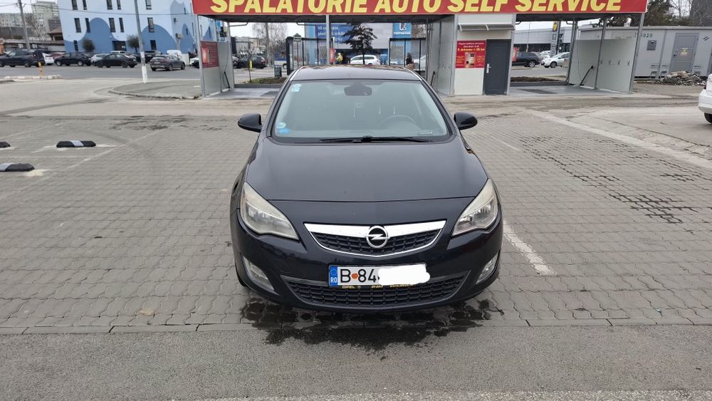 Opel Astra J, 2010