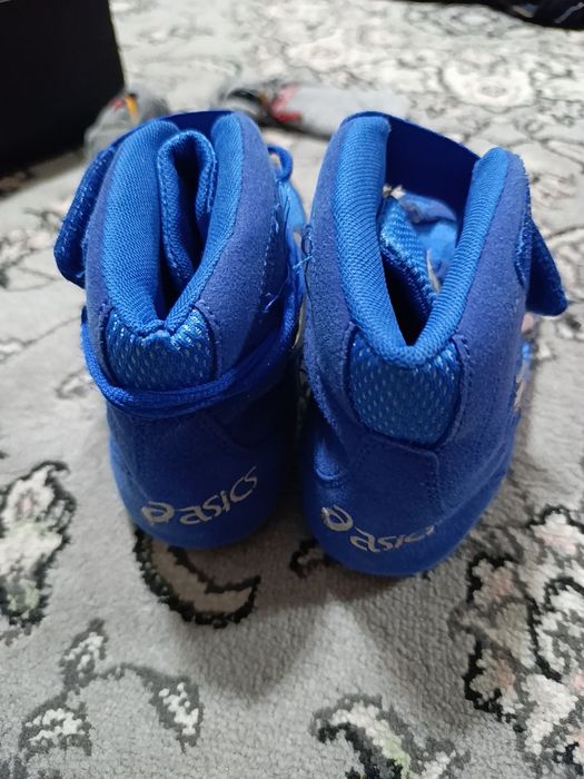 Борцовка , ASICS