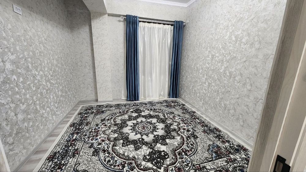 Yangixayot surum posti oldida 2 xonali uy ijaraga beriladi oilaga