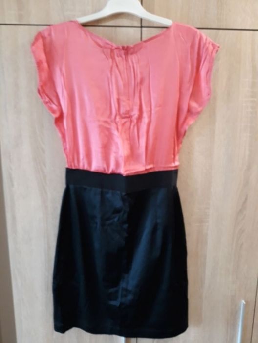 Официални Рокли по 10лв