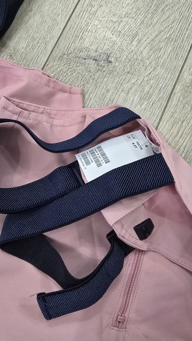 Pantaloni impermeabili H&M noi cu eticheta