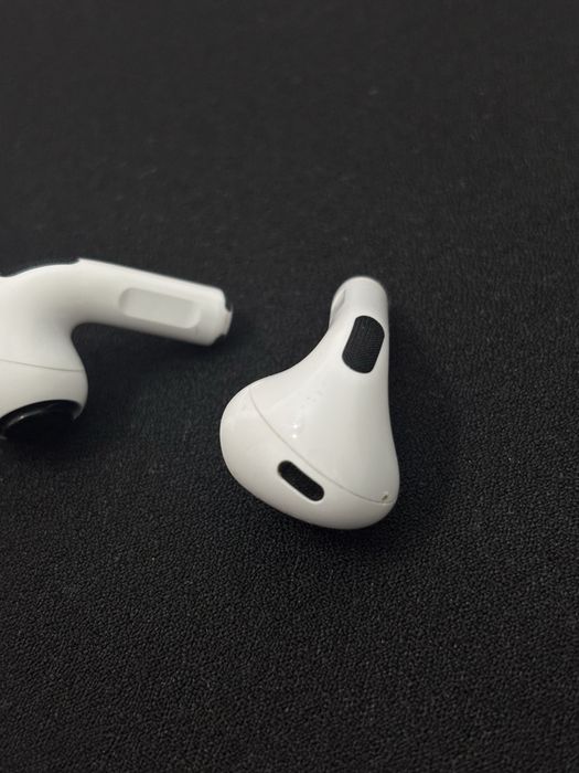 Apple AirPods Pro 2 (оригинал)