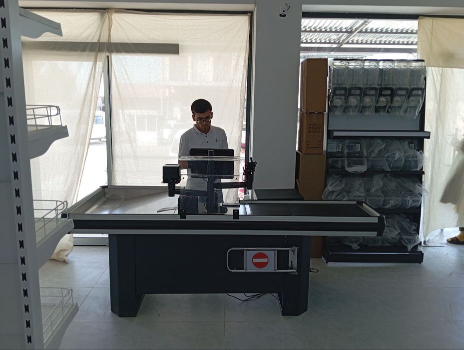 Кассовый мебель металический