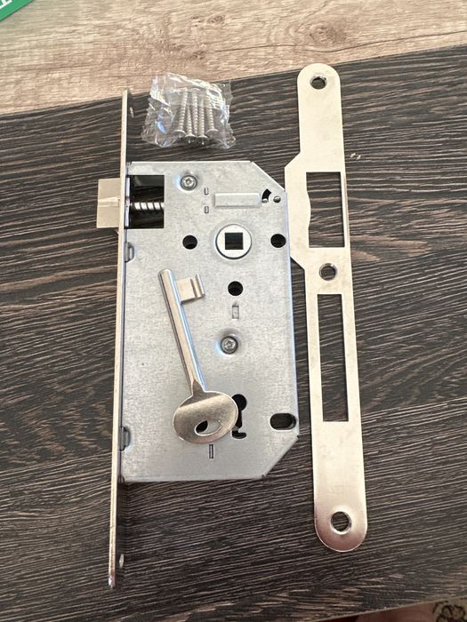 Брави за врати 70мм обикновени