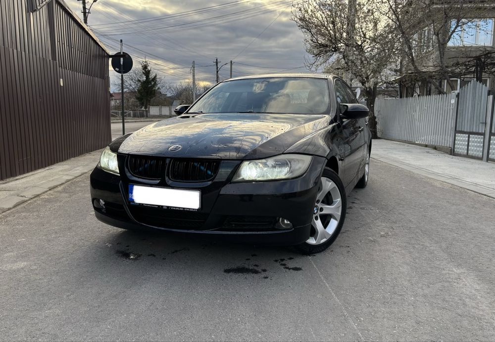 BMW Seria 3 320D E90 Trapa Navigatie Carplay Led