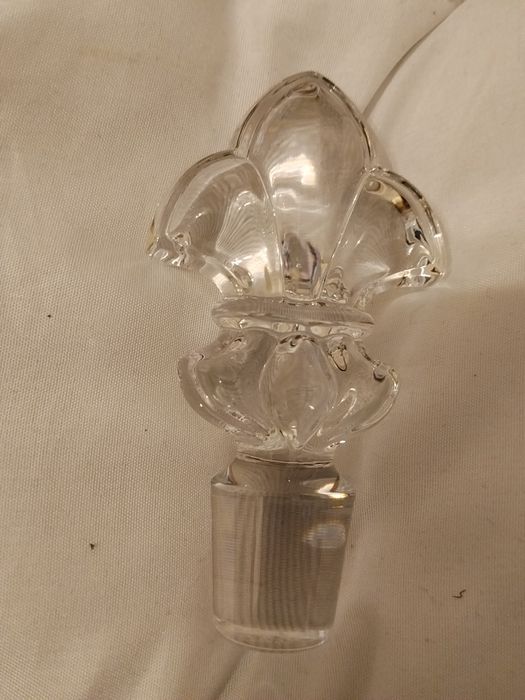 Sticlă de coniac Remy Martin colecția Louis XIII Baccarat