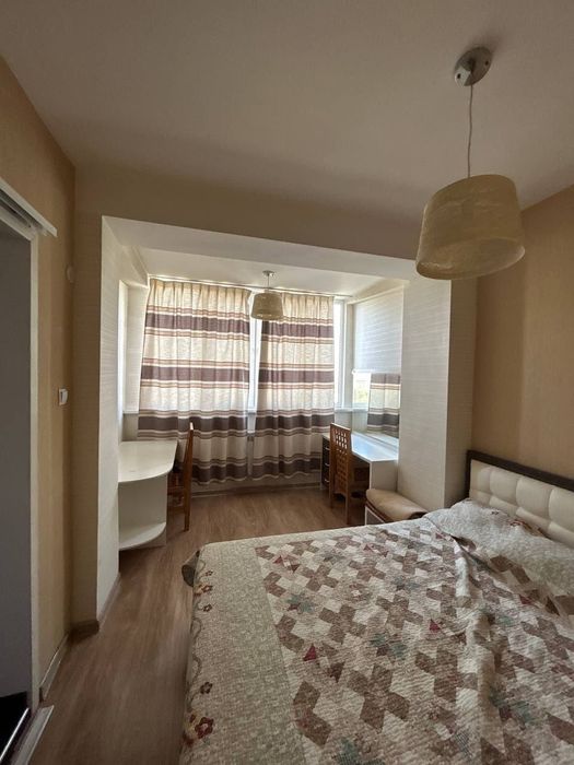 Сдается трехкомнатная квартира в центре города