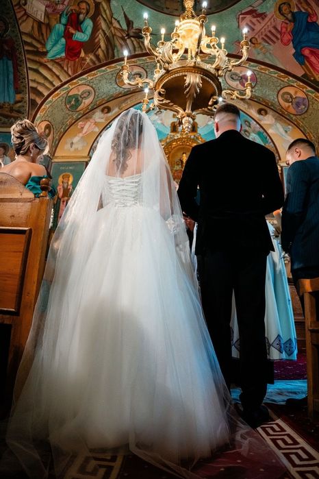 Vând rochie de mireasă.