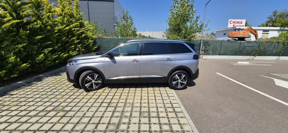 Peugeot 5008 GT Line 1.5 131 CP An 2018 7Locuri
