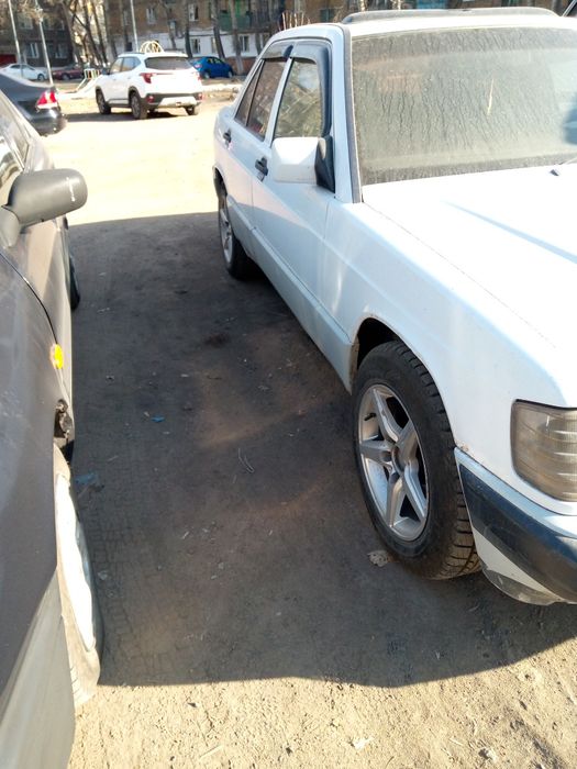 Мерседес Бенс 190Е, 1991 года