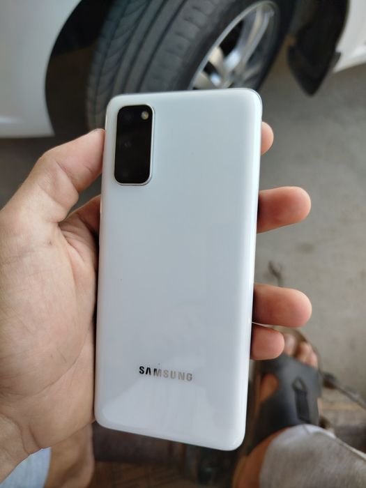 Samsung s20 sotiladi