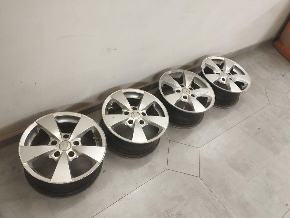 Комплект дисков   разборка 5*114,3 р15