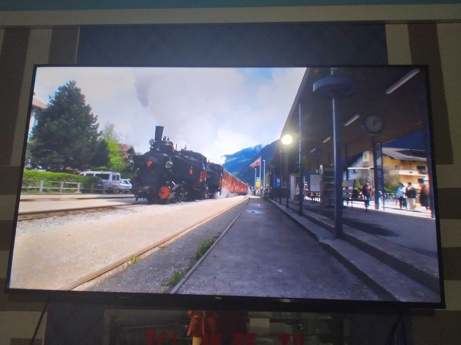 страхотен Blue Ray плеър  на Самсунг с дистанционно и USB флашка