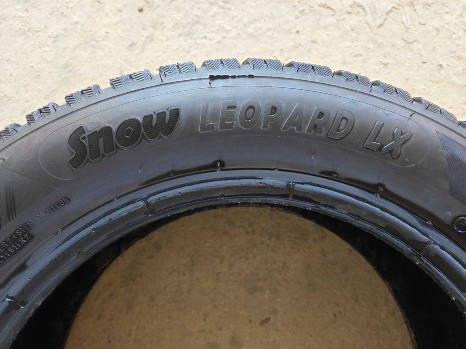 Комплект зимних шин