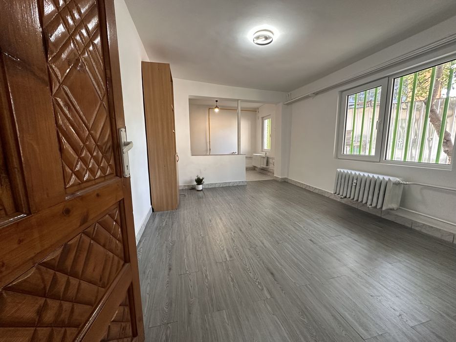 Inchiriere spatiu central