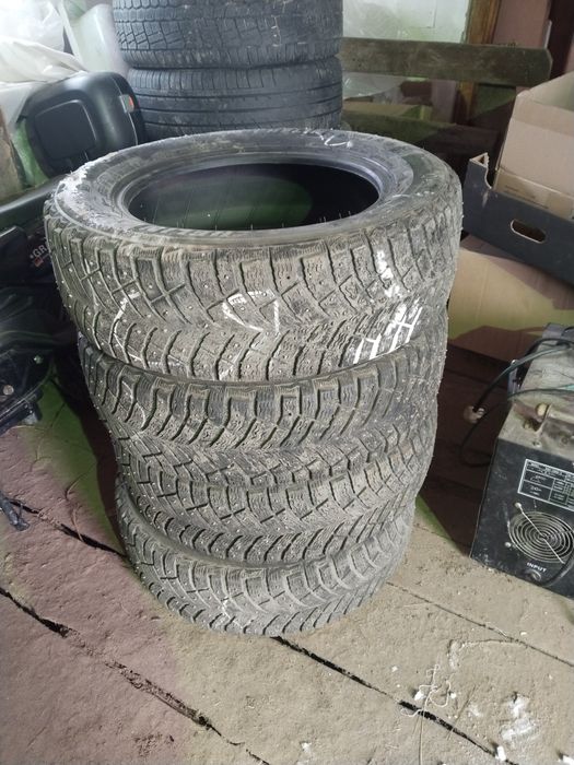 Шины Michelin в отличном состояний, r15