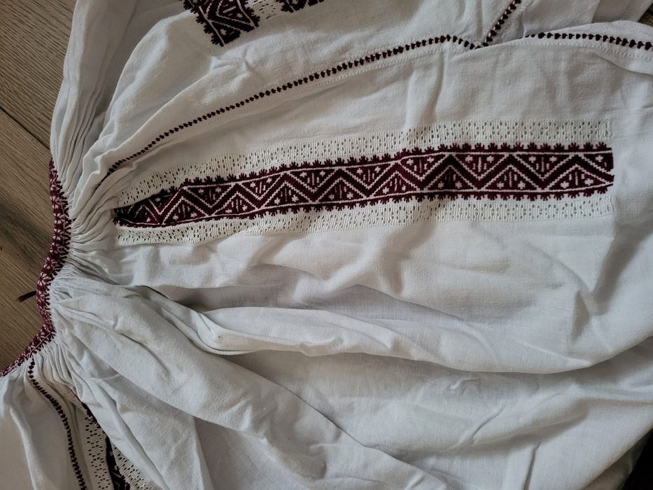 Costum tradițional oltenesc