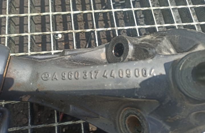 Cilindru rabatare cabina 0035530205 Mercedes-Benz Actros MP4 generatia  [din 2011 pana  2019] seria