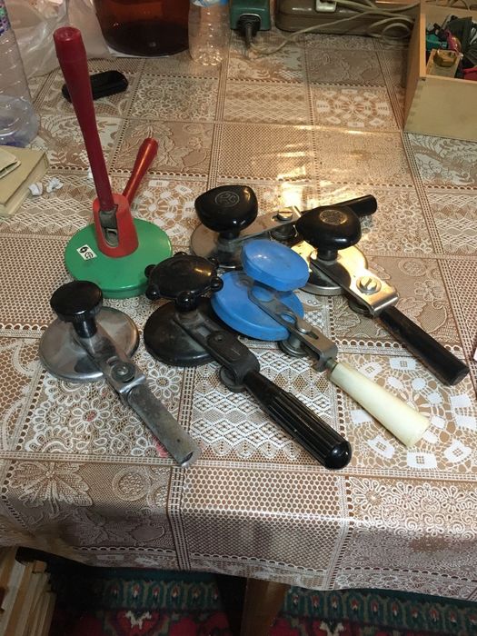 Закатывающая машинка.