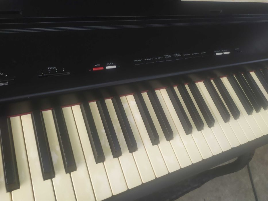 Дигитално пиано Roland EP-9e -88 keys