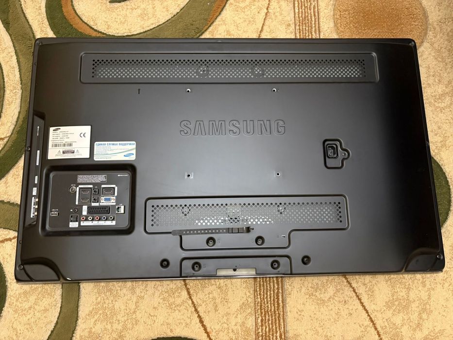 Телевизор Samsung LE40C550J1W