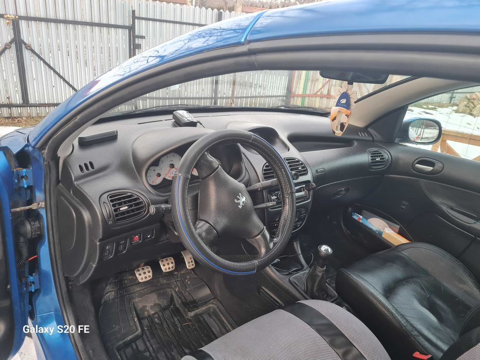 Peugeot 206 cc 2.0 benzină