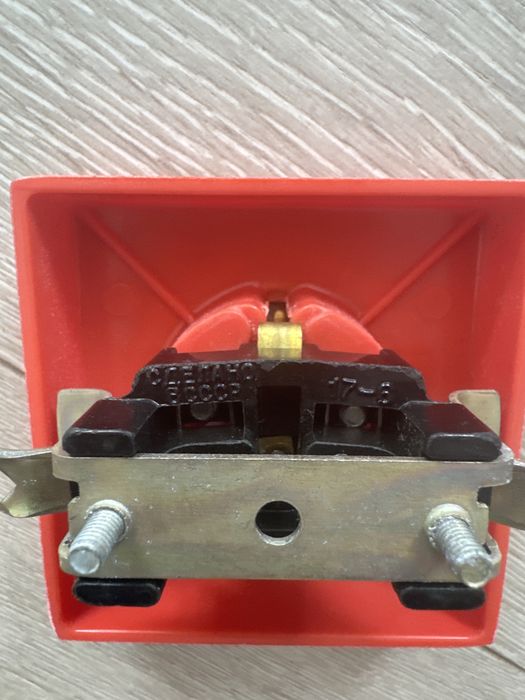 Розетки новые