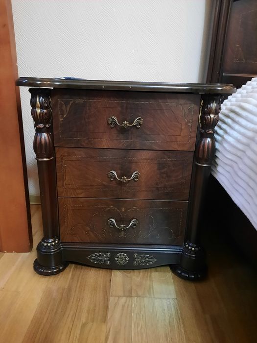 Спальный гарнитур