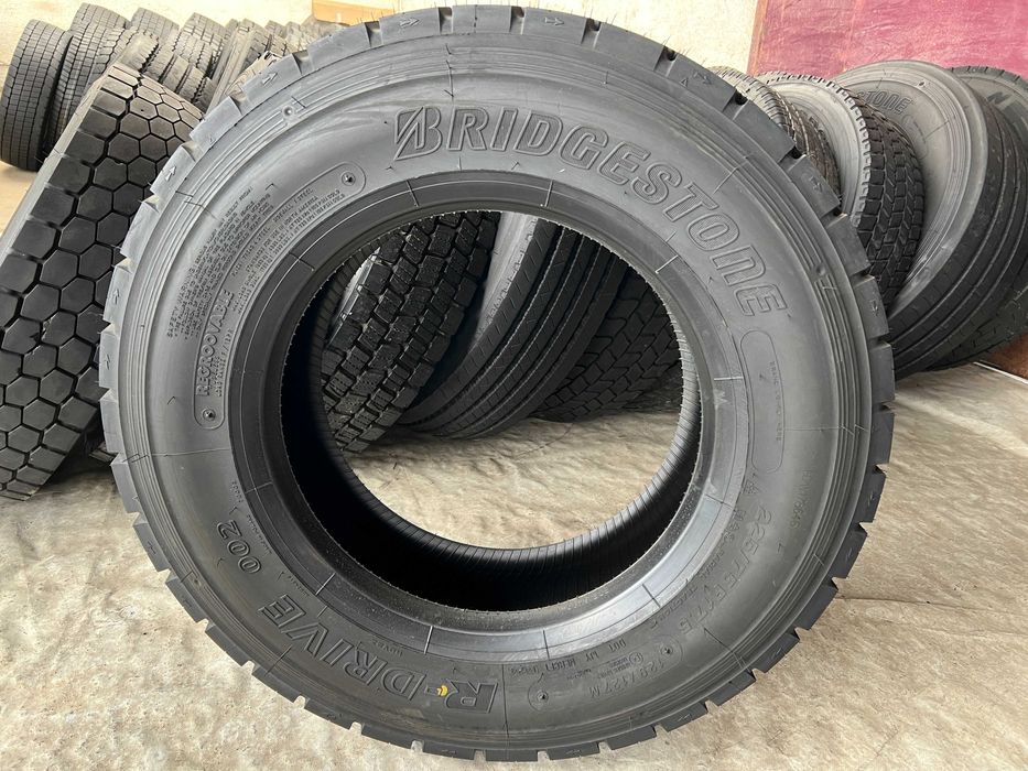 2 Нови товарни гуми 225/75R17.5 Bridgestone R-Drive 002 129/127M M+S