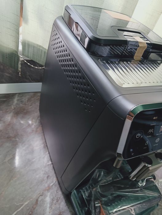 Espressor: Philips latte go seria 5500( NOU).