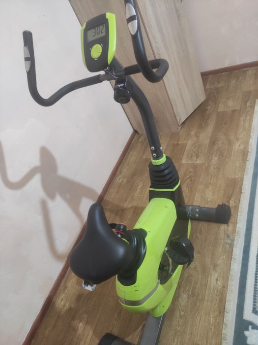 Велотренажер хороший состояние