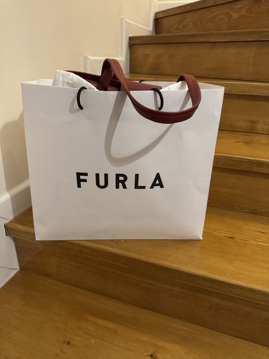 Furla ,чанта от естествена кожа.
