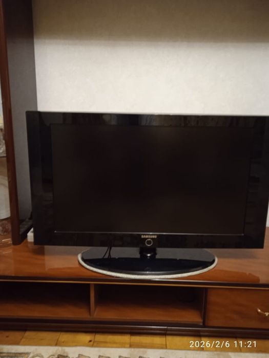 Продам телевизор самсунг не смарт