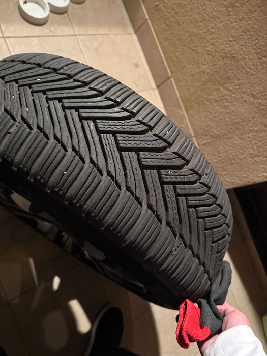 MERCEDES - MICHELIN ALPIN 6 -215/60 R17 IARNA  . Roti complete  4 BUC. MERCEDES .