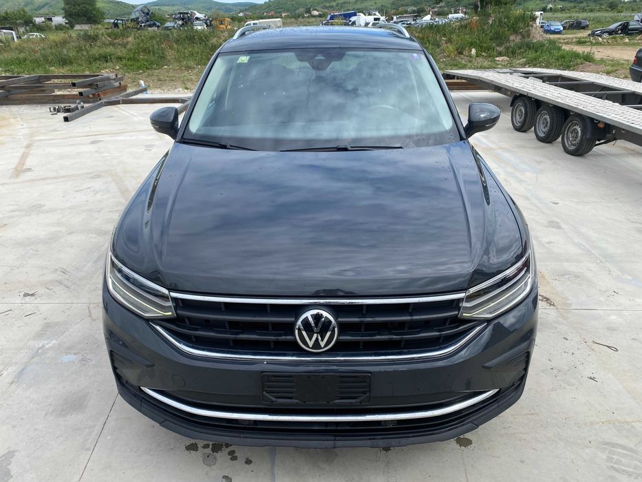 Dezmembrez VW TIGUAN mk2 facelift-capota-bara-far full led-stop-stop