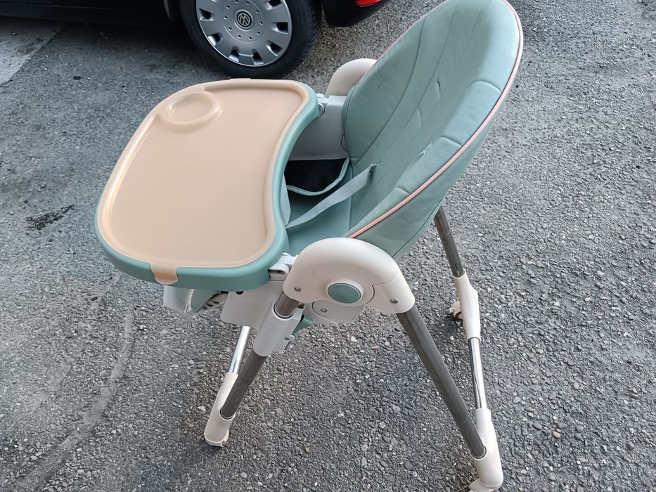 Scaun bebe Hrănire