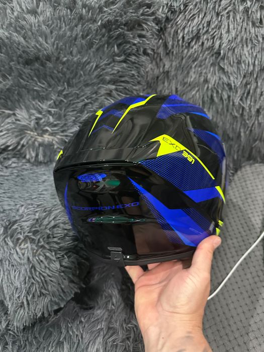 Каска за пистов мотор