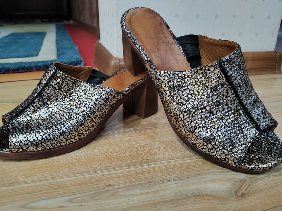 Продам женские сабо