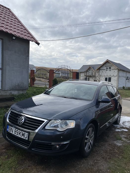 Vand passat b6 motor 2.0.140 cp in stare foarte buna  pret 2700negggg