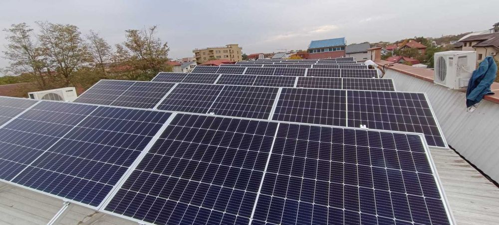 Montaj Panouri Fotovoltaice Montaj invertoare solare  hibrid ,on-grid