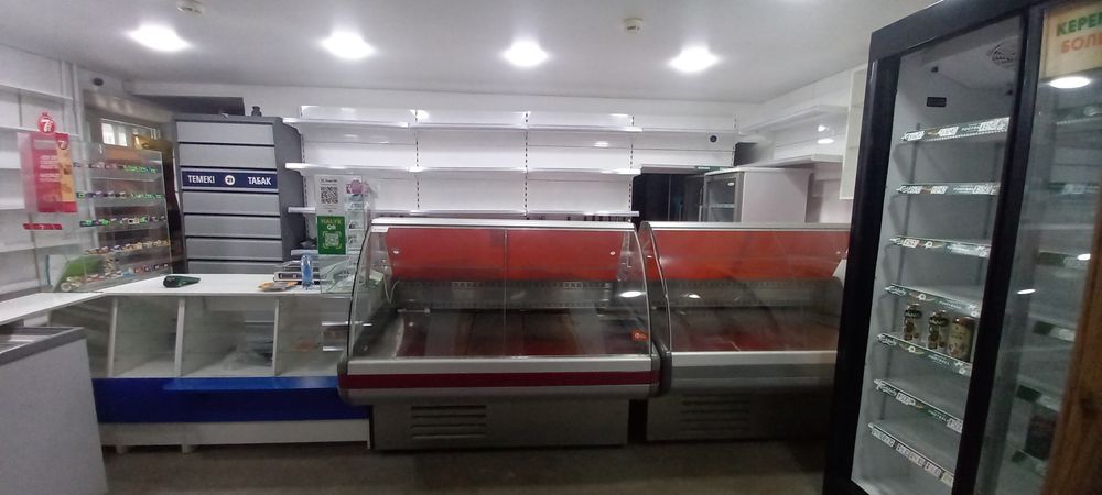 Продам минусовой витринный холодильник Crispy