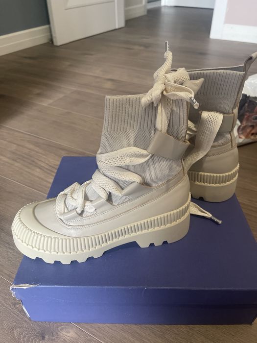 Продам ботинки от Elle. 36. Новые.