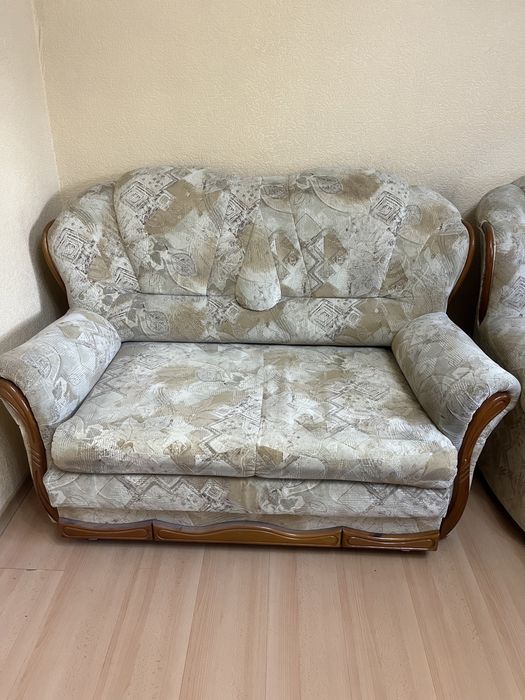 Диван-кровать б/у