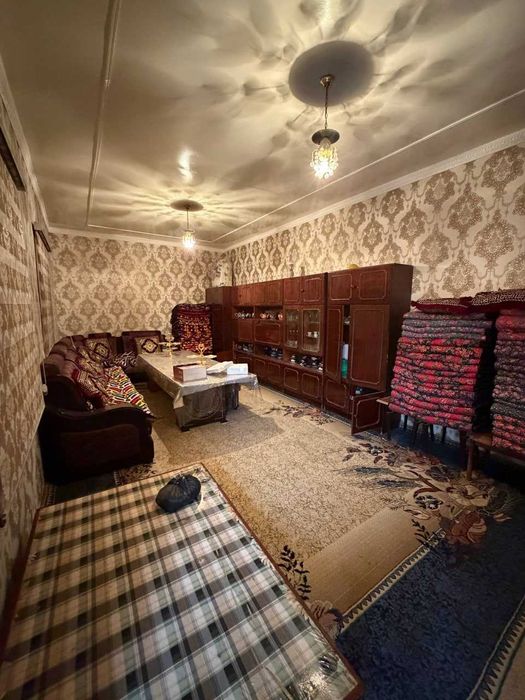 Широткада 6 сотихли ховли, 10 хонали