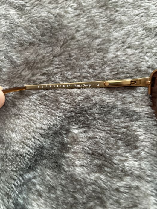 Женски слънчеви очила Avanglion