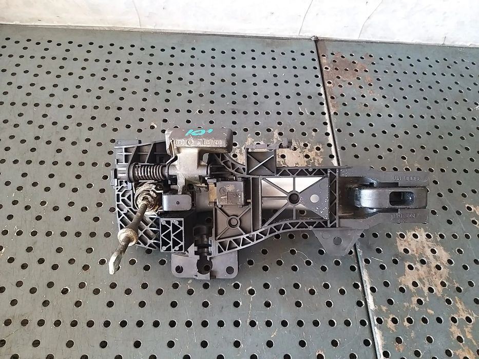 Maner usa stanga fata audi q7 4l 4l1837885