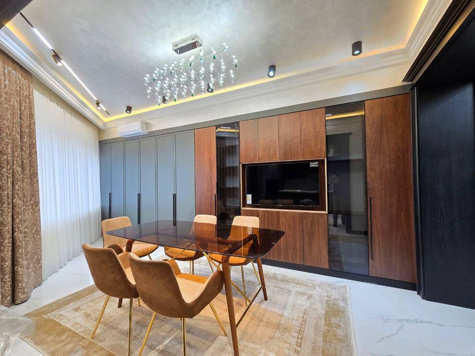 Сдаётся 4х комнатная квартира в элит Жк Габус на метро Ойбек!