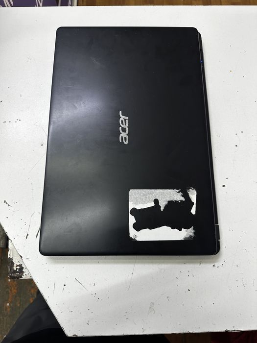Ноутбук i3-10gen 256ssd-12izu