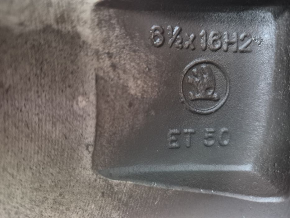 4бр алуминиеви джанти за Шкода октавия 2012г/ 6.5ж Х16/ет 50/5Х 112/